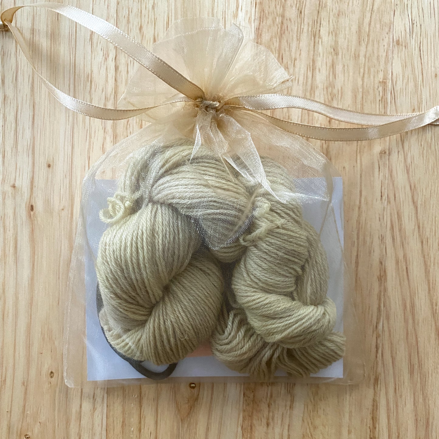 Scrunchie Knitting Kit