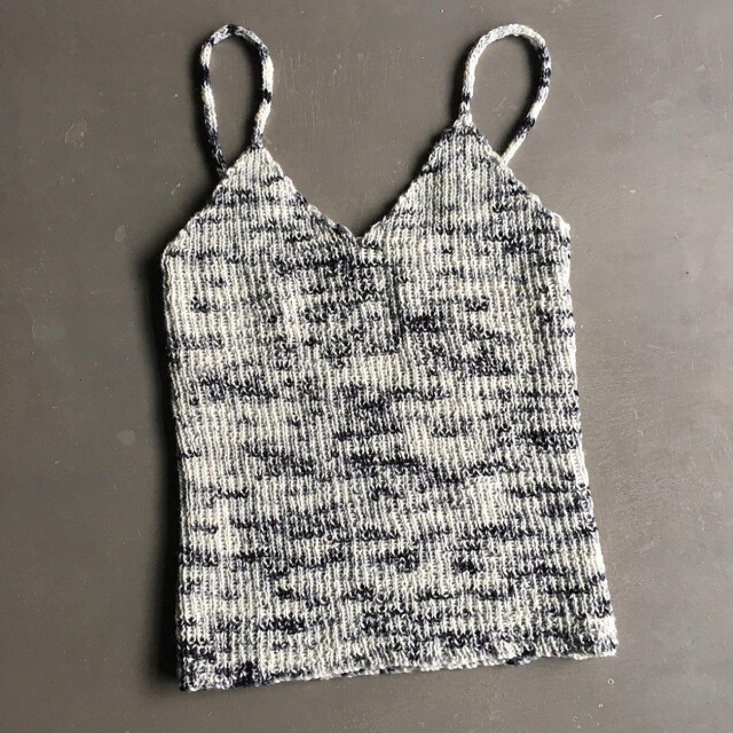 Magpie Crop Top Knitting Pattern